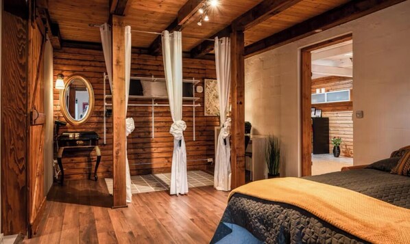 4 dormitorios, tabla de planchar con plancha, wifi y ropa de cama