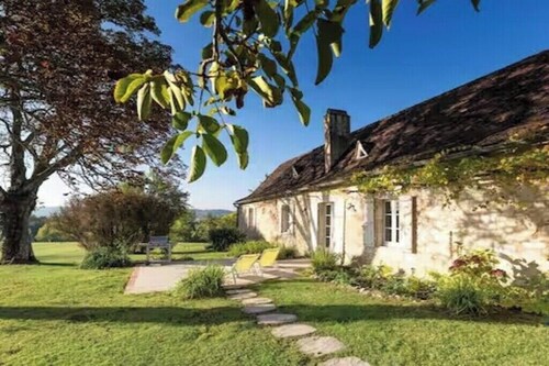 Hameau du Dropt - Périgord - sleeps 6 to 33