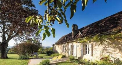 Hameau du Dropt - Périgord - sleeps 6 to 33