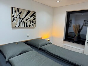 Free WiFi, bed sheets - Exclusive vacation apartment 2 in the heart of the Spessart (Schollbrunn)