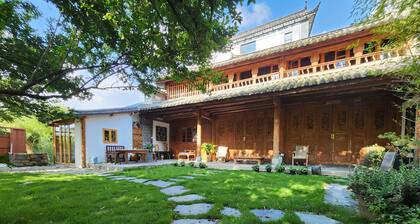 Rooms in a Bai farmhouse, garden, traffic-free location 5 minutes from the lake