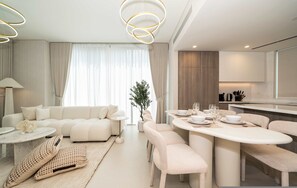 House - Experience 2BR Luxury Living at in LIV Marina (Dubai)