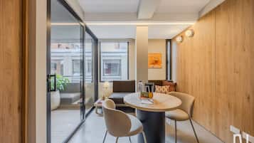 2 habitaciones y acceso a internet