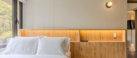 Apartment, Smoking | 4 bedrooms, Internet