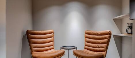 Apartment, Smoking | 4 bedrooms, Internet