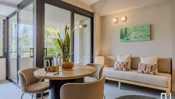 Apartment, Smoking | 1 bedroom, Internet