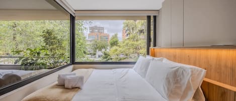 3 عدّة غرف نوم وخدمة الإنترنت