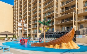 Outdoor pool - Phoenix V by Brett/Robinson Vacations (Orange Beach)