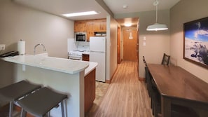 Private kitchen - Cahilty #347 Hotel Room (Sun Peaks)