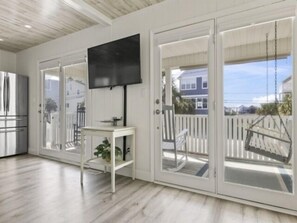 Villa, 3 Bedrooms | Interior - Shell Shack- 3bed 2 Bath Home 3 Bedroom Villa (Carolina Beach)