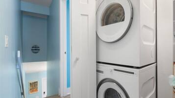 Villa, 3 Bedrooms | Interior