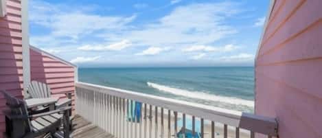 Villa, 3 Bedrooms | Property grounds