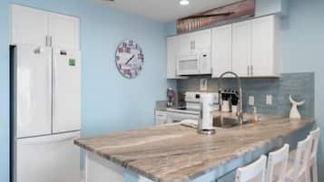 Vila, 3 kamar tidur | Dapur pribadi | Lemari es, oven, dan mesin pembuat kopi/teh