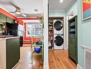 Villa, 1 Bedroom | Private kitchen | Fridge, oven, coffee/tea maker - A Sea Escape 1 Bedroom Villa (Carolina Beach)