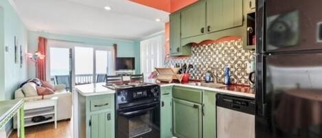 Villa, 1 Bedroom | Private kitchen | Fridge, oven, coffee/tea maker