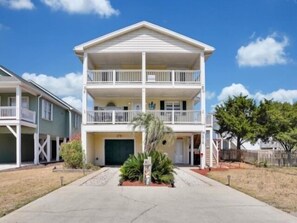 Villa, 5 Bedrooms | Exterior