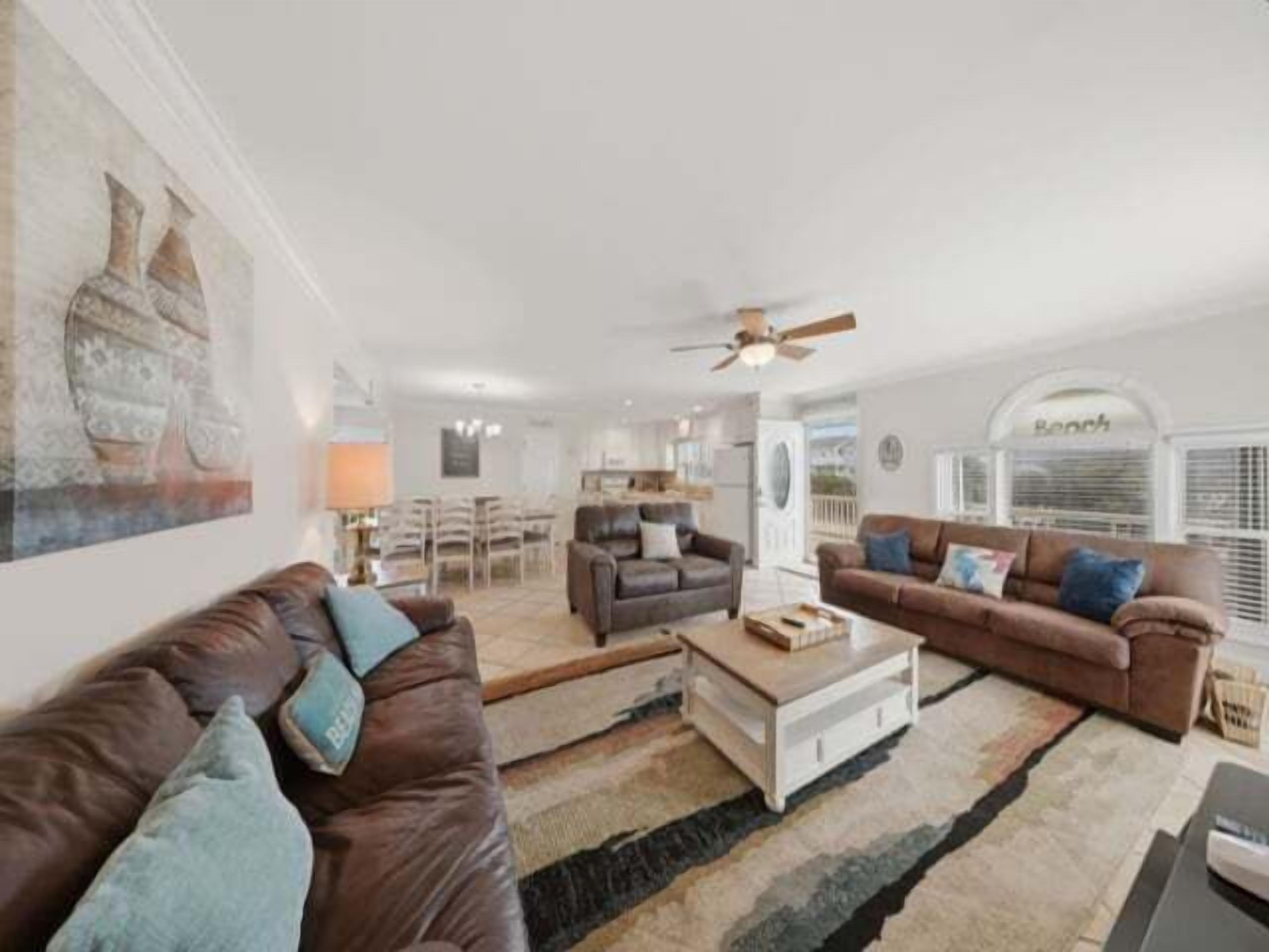 Villa, 5 Bedrooms | Living area