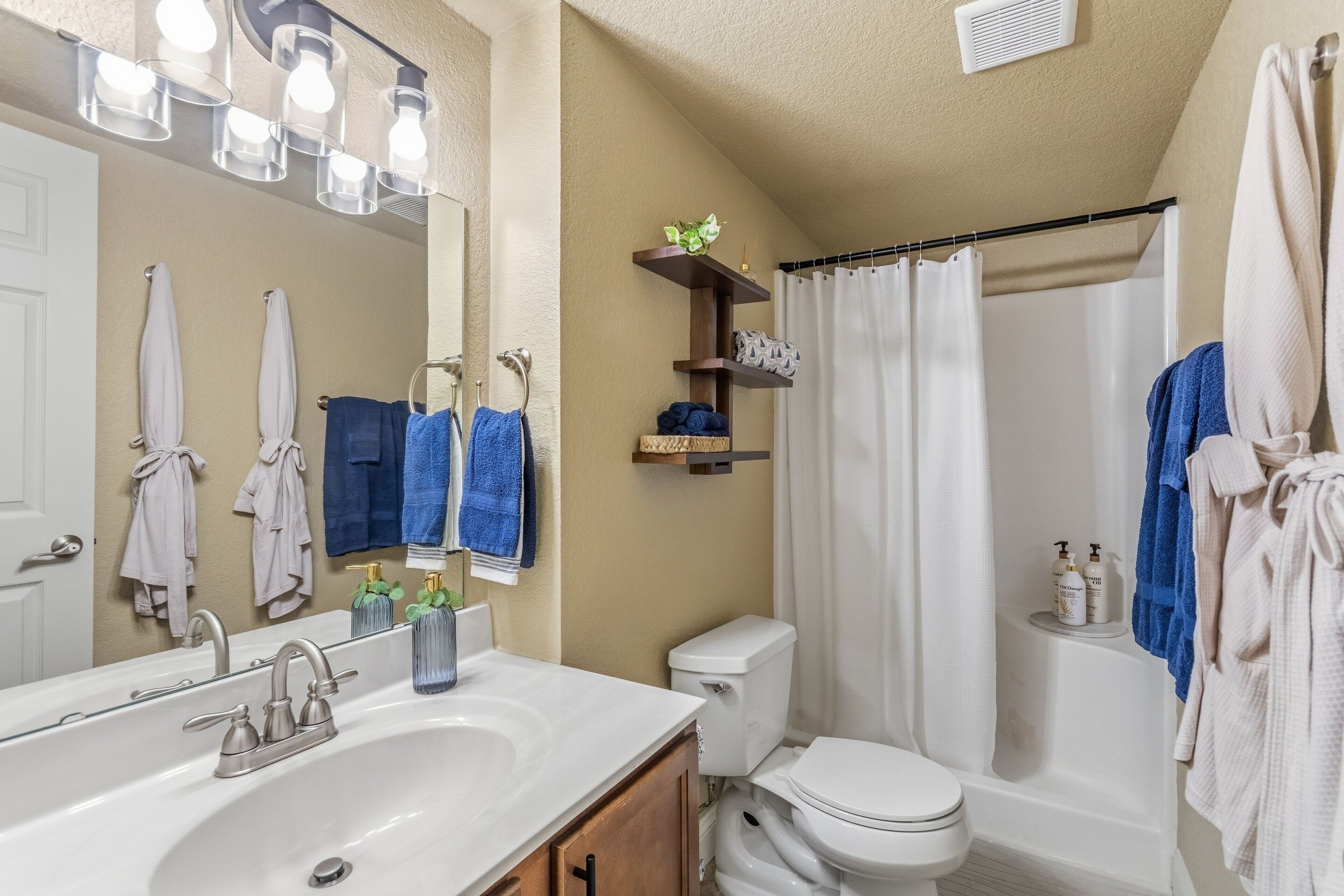 Condo, 2 Bedrooms | Bathroom
