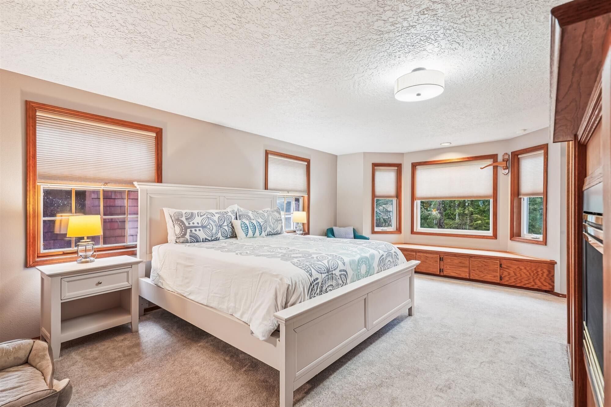 4 Schlafzimmer, Schreibtisch, Bügeleisen/Bügelbrett, kostenloses WLAN