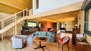 House | Living room - Spacious House for 4 People (Gouville-sur-Mer)