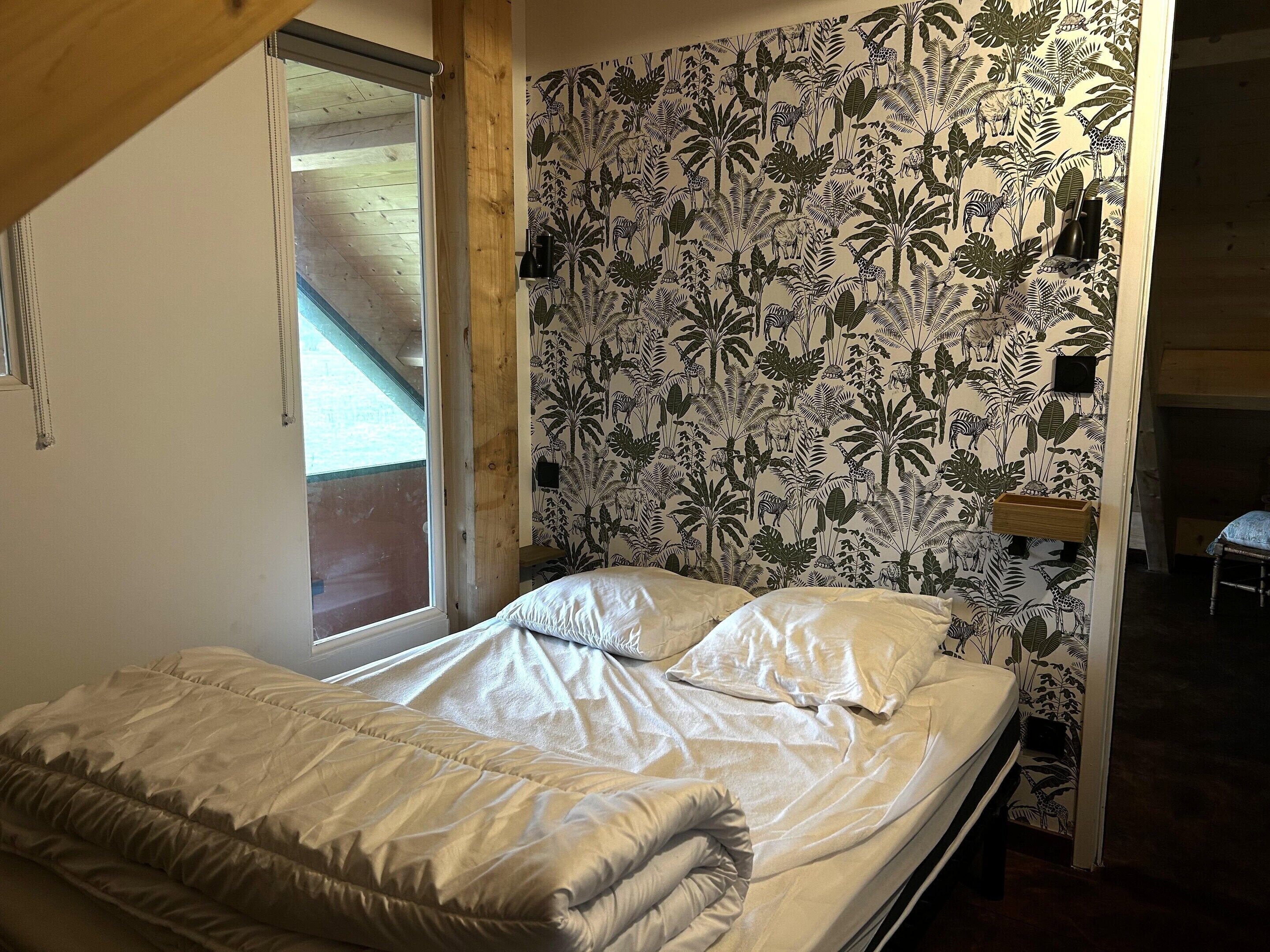 Rumah | 2 kamar tidur dan dilengkapi dengan perabotan berbeda-beda