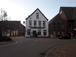 Front of property - Hotel stückers (Wilster)