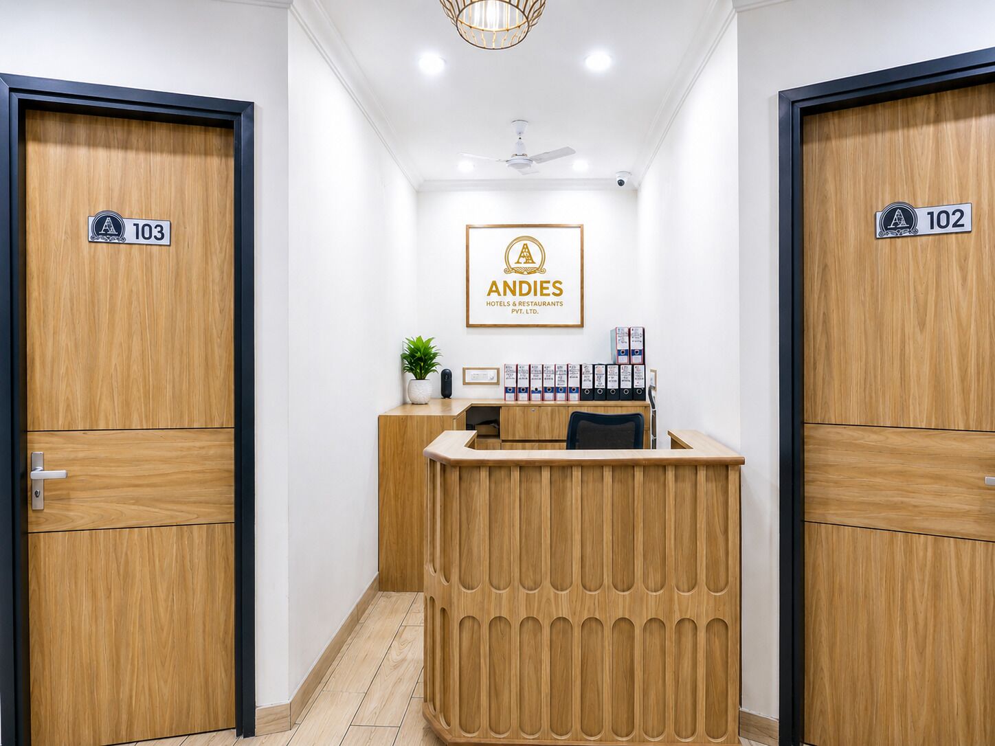 Quầy tiếp tân