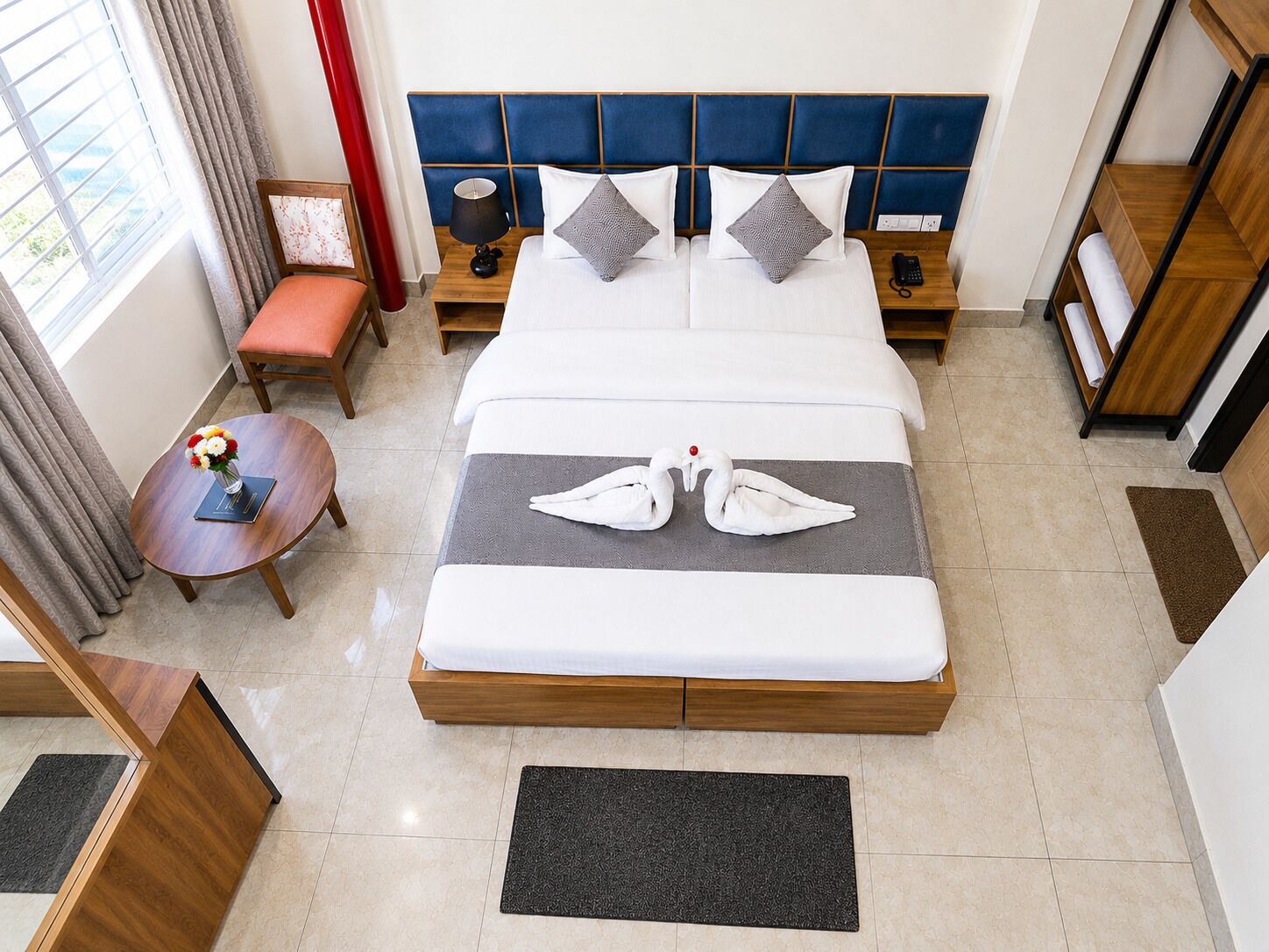 프리미엄룸, 시내 전망 | 노트북 작업 공간, 무료 WiFi, 침대 시트