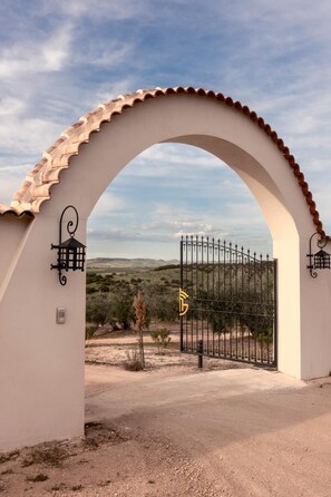 Property grounds - FINCA LOS COLLADOS DE SAN MIGUEL (Villamanrique)