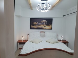 Fer et planche à repasser, Wi-Fi, draps fournis