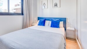 2 bedrooms, free WiFi, bed sheets - Charming Modern Apartment in Estepona (Estepona)