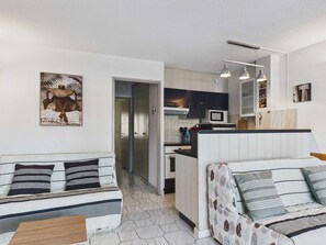 1 bedroom - Grau d'Agde: 2-room apartment, pool, 4 people (Le Grau d'Agde)