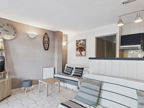 TV - Grau d'Agde: 2-room apartment, pool, 4 people (Le Grau d'Agde)