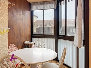 Interior - T2 Apartment with Loggia and Seasonal Pool in Vieux-Boucau (Vieux-Boucau-les-Bains)