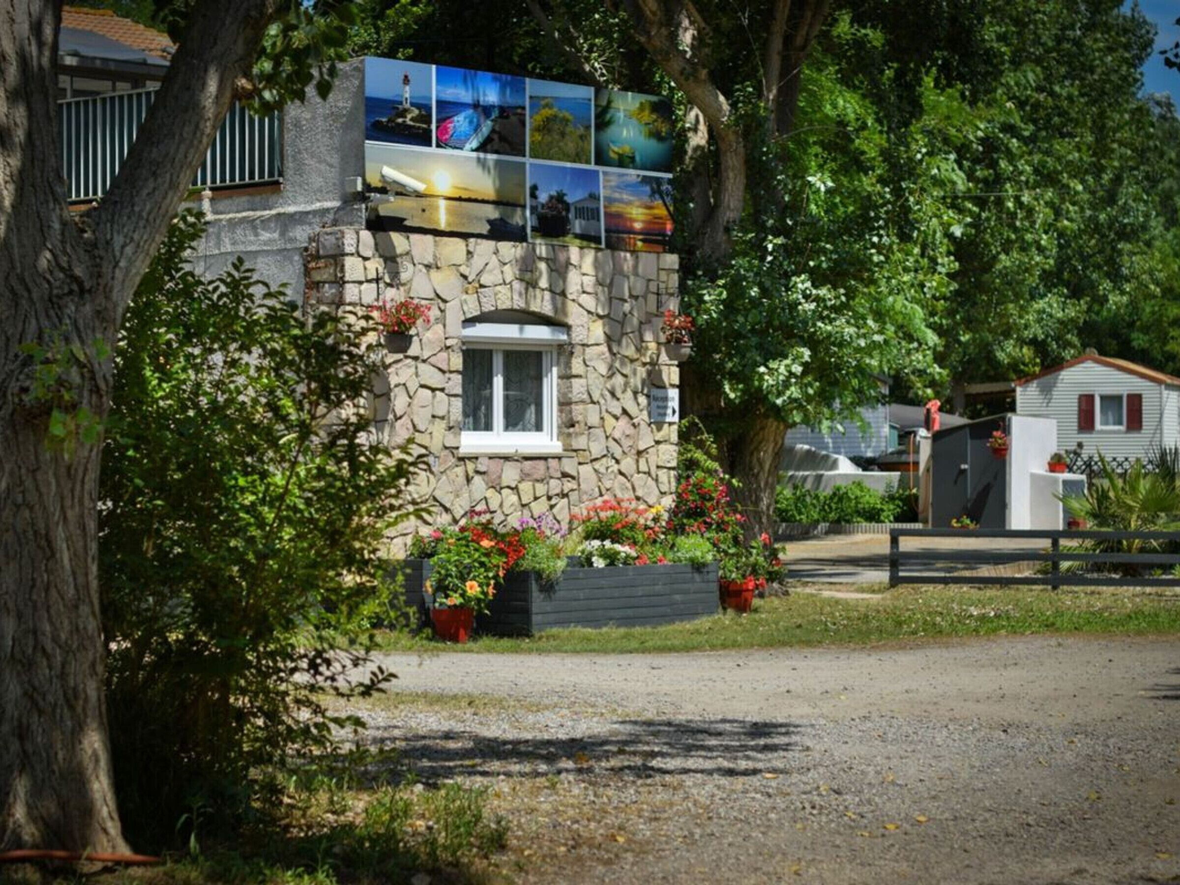 Mobile-home 3 Chambres Avec Terrasse - Marseillan