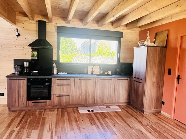 Private kitchen - 2 Houses for a Large Family or Group (Gouville-sur-Mer)