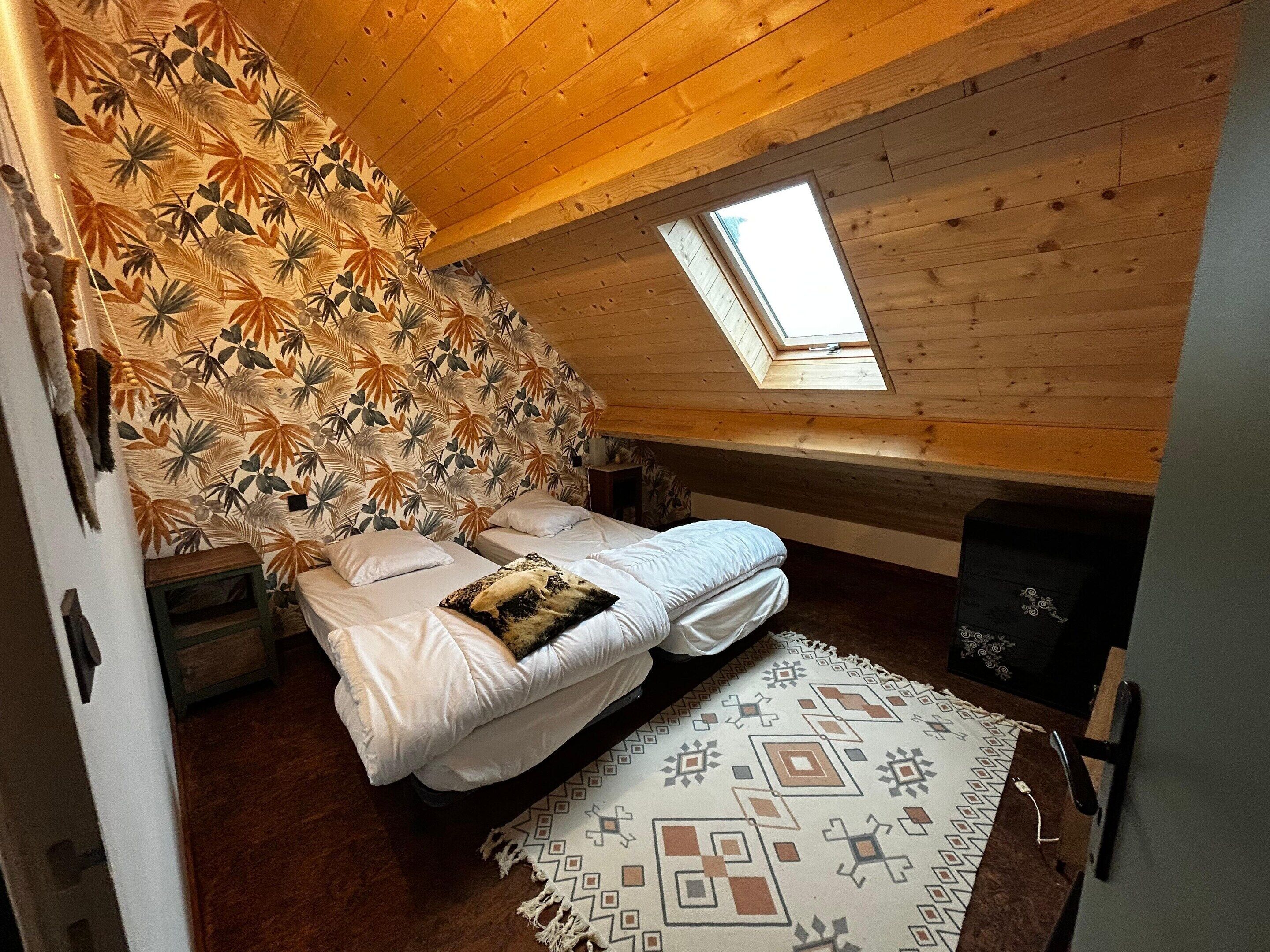 5 bedrooms, individually furnished