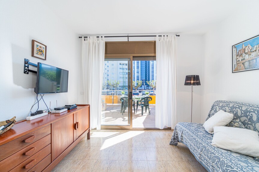 0088-mirablau Apartment With Side Views Of The Beach - Empuriabrava