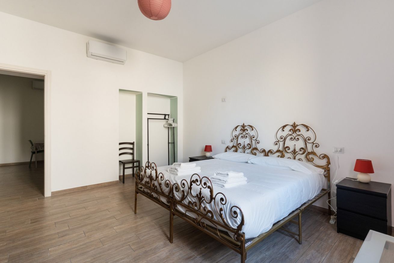 2 bedrooms, iron/ironing board