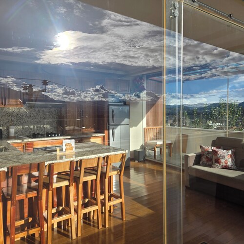 Blue sky house, hermosa casa, 4 dormitorios, 5 camas, jacuzzi, en el centro hist