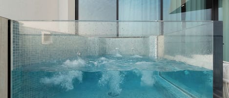 Deluxe Apartment | Private pool