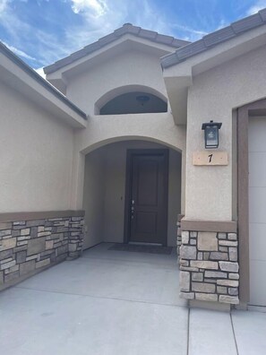 Exterior detail - Homerun Hideaway by Mesquite Vacation Rentals, only 4 minutes from Wolf Creek Golf Course! (Mesquite)