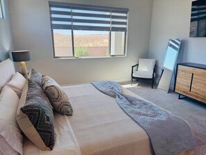 3 bedrooms, iron/ironing board, free WiFi, bed sheets - Desert Whisper Retreat | 3BR · Pet Friendly + $510 in complimentary daily activities (Mesquite)