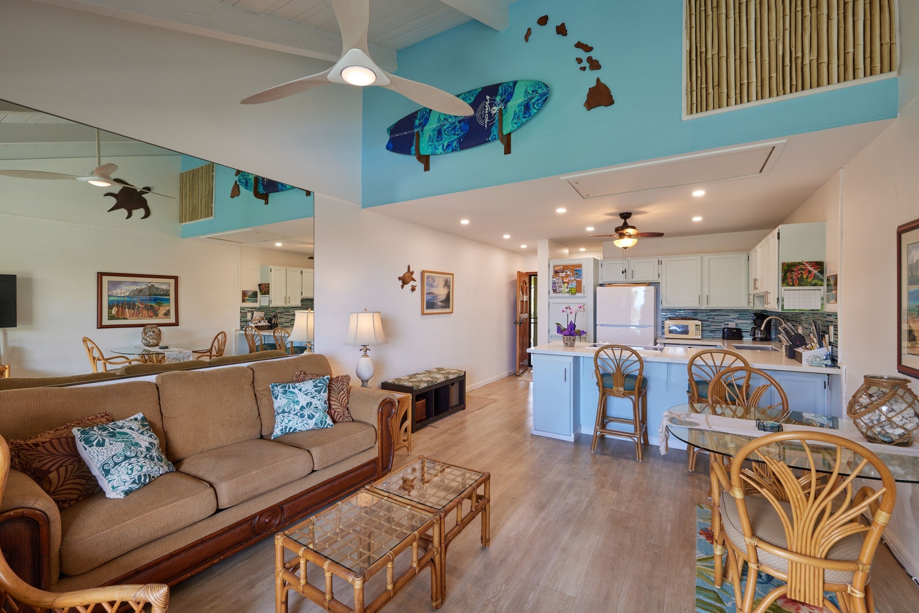 Smart-TV, DVD-Player, Stereoanlage