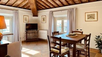 Standard-Apartment, Stadtblick | Speisen