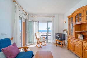 TV - 0091-MARENOSTRUM Beachfront apartment (Empuriabrava)