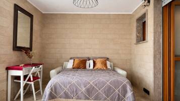 3 chambres, fer et planche Ă repasser, Wi-Fi, draps fournis