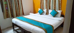 Comfort Apartment, Balcony, Courtyard View - Nunes sea Villa (Candolim)