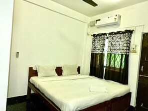 クラシック アパートメント バルコニー | WiFi (無料)、ベッドシーツ