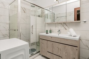 House, Smoking | 4 bedrooms